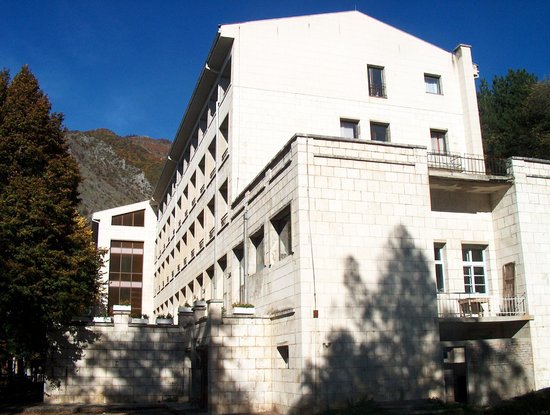 Hotel Banishte near Debar thermal spa area